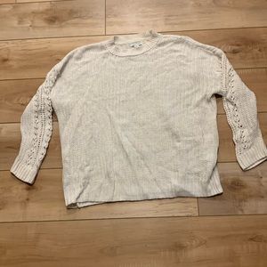AE Sweater in Good Condition!